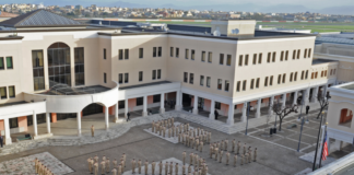 Una spia russa all'interno della base Nato di Napoli