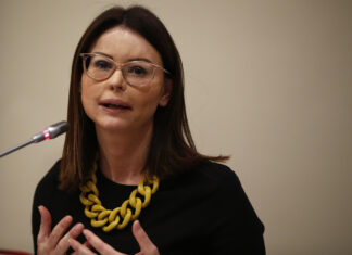 Elezioni: Viminale aggiorna seggi, Bossi eletto. Dentro anche Centemero, fuori Lucia Annibali