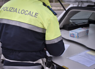 Roma, 500 controlli nei minimarket. Riscontrate anche 1000 violazioni al codice della strada