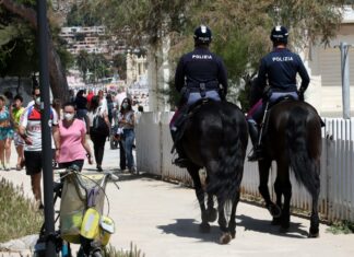 Palermo: furti in spiaggia, recuperata refurtiva e 2 denunce