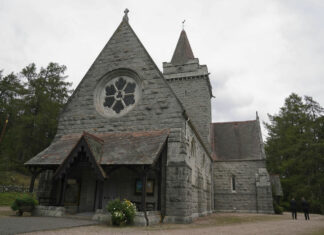 Regina Elisabetta: la bara della regina è pronta a lasciare il castello di Balmoral