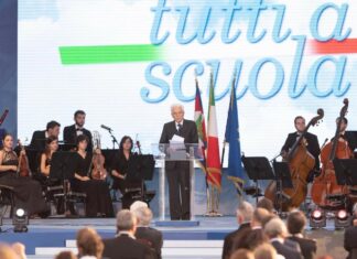 Mattarella a Grugliasco per l’inaugurazione dell’anno scolastico: “Il valore della scuola è centrale per la Repubblica”