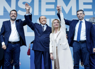 Elezioni: Berlusconi-Salvini-Meloni uniti a Roma, ma sul palco alla fine resta solo leader Fdi