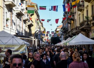 Consumi, Coldiretti/Ixe’: 7 italiani su 10 a caccia di sagre d’autunno