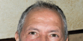 Caserta, muore in auto davanti al Policlinico