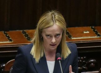 Governo, Meloni ottiene la fiducia alla Camera: “Non sarò cheerleader di nessuno. Avanti a tutti i costi”