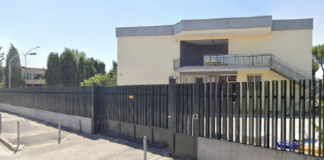 Teverola, fiamme a scuola: evacuato il plesso