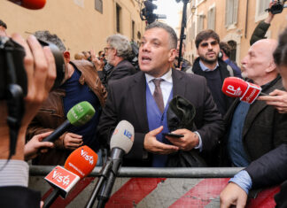 Camera: stop a Castellino, dopo polemiche ex leader Forza Nuova non entra a Montecitorio