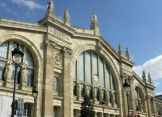 Parigi, ferite sei persone alla Gare du Nord: arrestato l’aggressore Parigi, ferite sei persone alla Gare du Nord: arrestato un uomo
