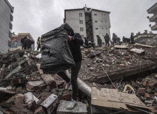 Terremoto in Turchia e Siria: raggiunte le 9638 vittime