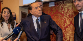 Il Ppe è stufo di Berlusconi: annullato il vertice a Napoli
