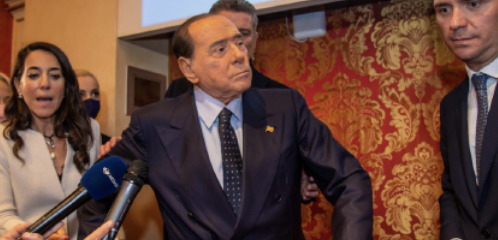 Il Ppe è stufo di Berlusconi: annullato il vertice a Napoli