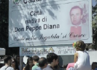 Don Diana vive: la comunità riabbraccia il suo sacerdote