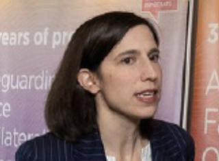 Moderati e M5S isolano Schlein Moderati e M5S isolano Schlein