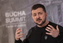 Tensioni tra Ucraina e Stati Uniti. L’affondo di Zelensky: “Trump pretende la cessione del Donbass, ma non molliamo” Volodymyr Zelensky in foto