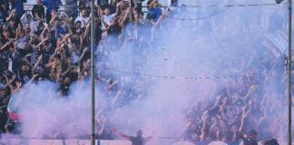 Foto Cafaro/LaPresse 13 Ottobre 2019 Pagani, Italia sport calcio Paganese vs Avellino - Campionato di calcio Serie C 2019/2020 Girone C - stadio Marcello Torre. Nella foto: tifosi Paganese. Photo Cafaro/LaPresse October 13, 2019 Pagani, Italy sport soccer Paganese vs Avellino - Italian Football Championship League C 2019/20 season Group C - Marcello Torre stadium. In the pic: the Paganese fans show their support.