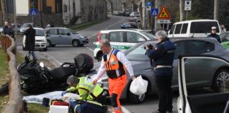 Incidente fra moto e auto