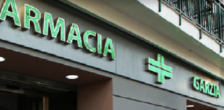 Spari contro la farmacia Garzia