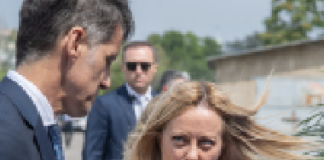 Meloni nella polveriera parco Verde