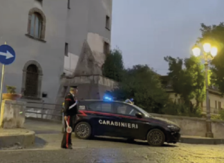 Caivano, camorra in Municipio: arrestati in 9
