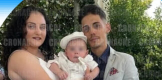 I genitori della piccola Aurora insieme alla bimba