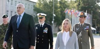 Foto Filippo Attili/Palazzo Chigi/LaPresse 10/07/2023 Riga, Lettonia Politica La Presidente del Consiglio Giorgia Meloni e Guido Crosetto, ministro della difesa, in Lettonia per il Vertice NATO DISTRIBUTION FREE OF CHARGE - NOT FOR SALE - Obbligatorio citare la fonte LaPresse/Palazzo Chigi/Filippo Attili