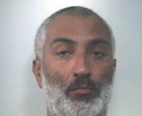 Auto si ribalta sulla Domiziana, morta una bambina di otto anni: arrestato il compagno della madre