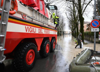 Maltempo, recuperato senza vita il corpo vigile del fuoco disperso