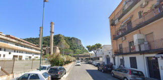 Napoli, via Coroglio