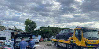 Il blitz nel campo rom