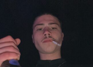 Napoli. Marano, schianto in scooter: 20enne senza scampo