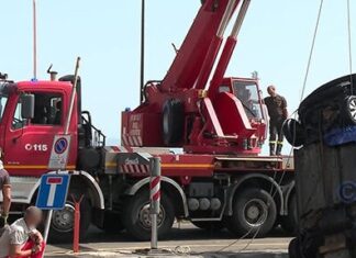 Mondragone, farmacista cade in mare con l’auto e muore