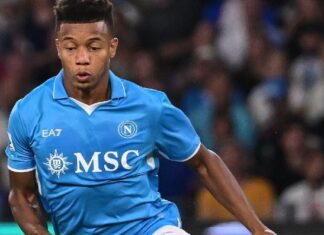 Calcio Napoli, Neres rapinato sotto la minaccia di una pistola LA FOTO