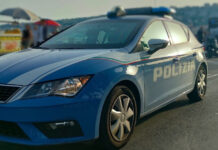 Omicidi, negoziati e pedinamenti: “La Squadra”, il podcast che svela il volto umano e operativo della Polizia di Stato Operazione della polizia