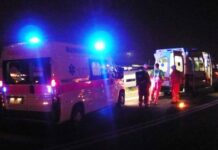 Due fendenti nel buio in strada a Gricignano d’Aversa. 43enne finisce in ospedale: è grave