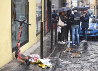 Napoli, 15enne ucciso al corso Umberto: tre minorenni portati in Questura