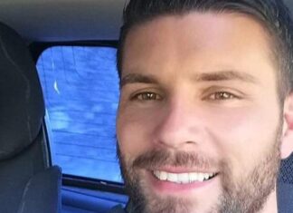 Schianto fatale contro un muro: Fabio lascia la comunità sotto shock. LA FOTO