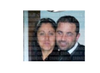 Scampia: spaccio davanti ai figli piccoli, coppia arrestata