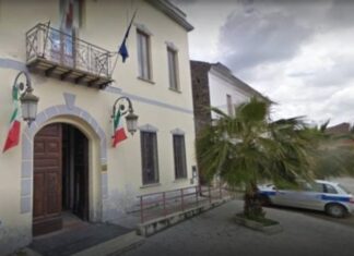 Furto nell’abitazione di un politico