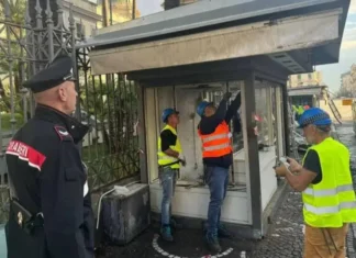 Chioschi irregolari a Pompei, la protesta dei titolari