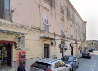 Raid a Caserta, 9 ladri assaltano il tabacchi di San Leucio