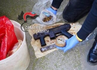 Mitraglietta in casa, arrestato 56enne di Casapesenna. Il padre venne assassinato a Lago Patria nel 1995