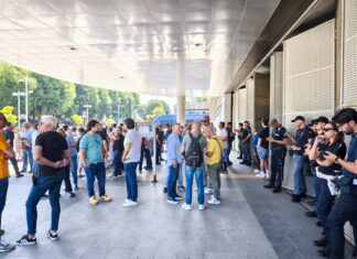 Chiuse tre stazioni della metro. I bus sostitutivi sono pochi: ingorghi vicino agli ospedali