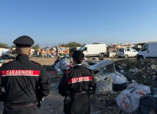 Giugliano, addio al campo rom di via Carrafiello Campo rom in via Carrafiello a Giugliano