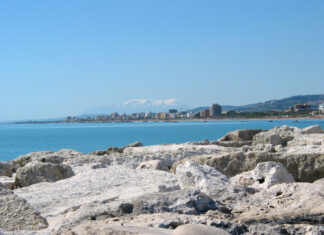 Follia ultrà a Porto d’Ascoli: picchiati due fratelli di 12 e 15 anni perché indossavano i colori dell’Ascoli Calcio