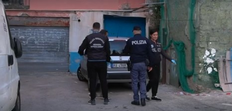Polizia vicino il luogo della morte di Borriello