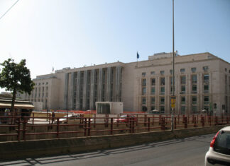 Omicidio Mangione, il PG chiede l’ergastolo per Lampasona, l’imputato a piede libero per un errore