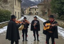 Zampognari: origini della musica pastorale natalizia Musica pastorale