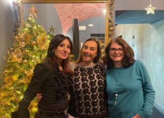 Colori e calici a Caserta: la domenica creativa da non perdere tra opere d’arte, vino e buon cibo Colori e calici a Caserta: la domenica creativa da non perdere tra opere d'arte, vino e buon cibo