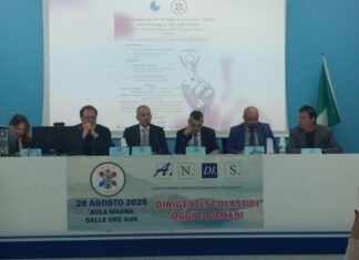 Caserta: intelligenza artificiale, vantaggi e trappole per i giornalisti nel corso di formazione dell’ODG Campania all’Istituto “Giordani” Antonella Serpico, Gianluca Pota, Antonio Varriale, Ugo Clemente, Silvio Marco Guarriello e Ottavio Lucarelli